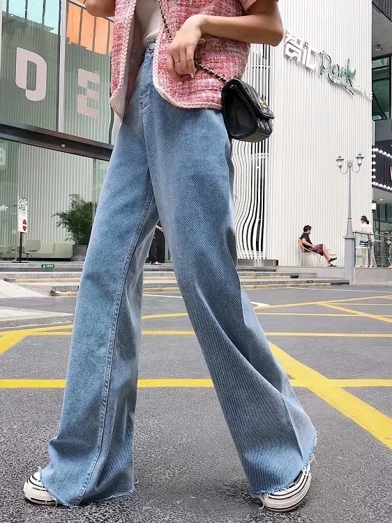 Trendy Ragged Hem Loose Denim Wide Leg Jeans