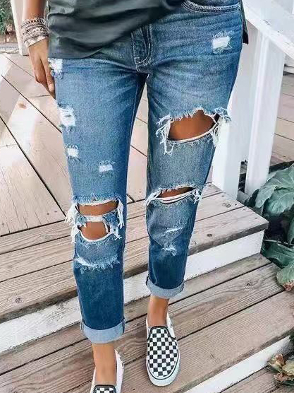 Chic Distressed Holes Ripped Jeans for women