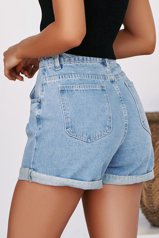 Fashionable Sky Blue Vintage Denim High Waisted Folded Hem Jeans Shorts